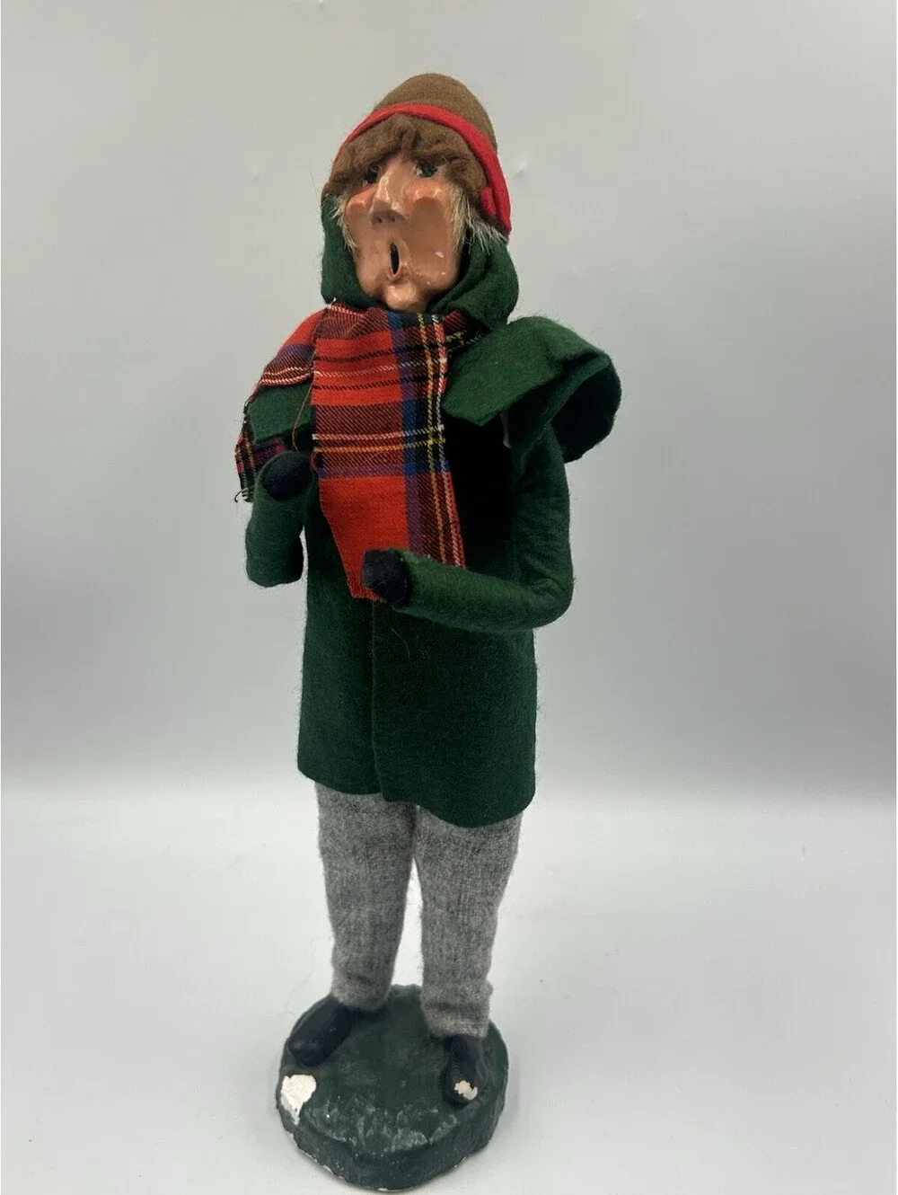Vintage 1982 Byers Choice Ltd Caroler Woman Green Coat Plaid Scarf 13” Figurine